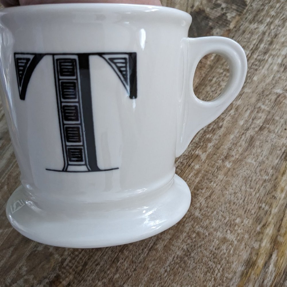 T initial mug - Picture 4 of 4
